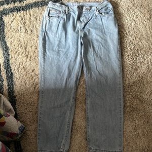 Vintage Straight leg light wash rider mom jean